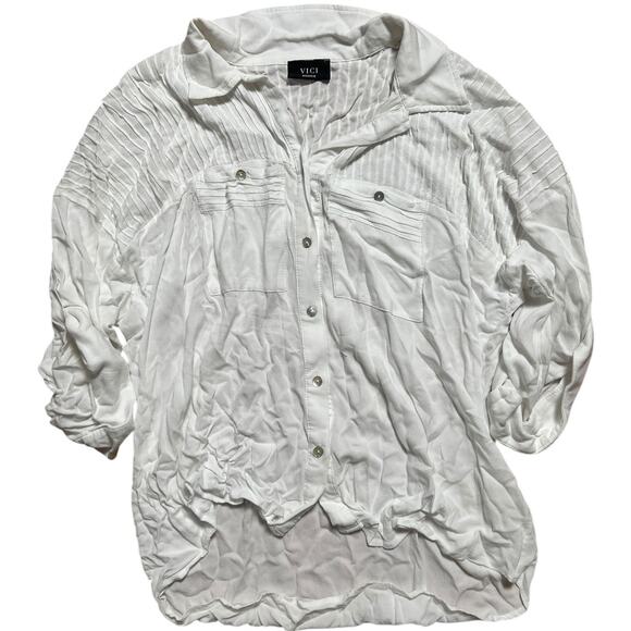 Vici Women's Shirt Wide Long Sleeve White Button Up Top Size Medium M - Picture 1 of 5